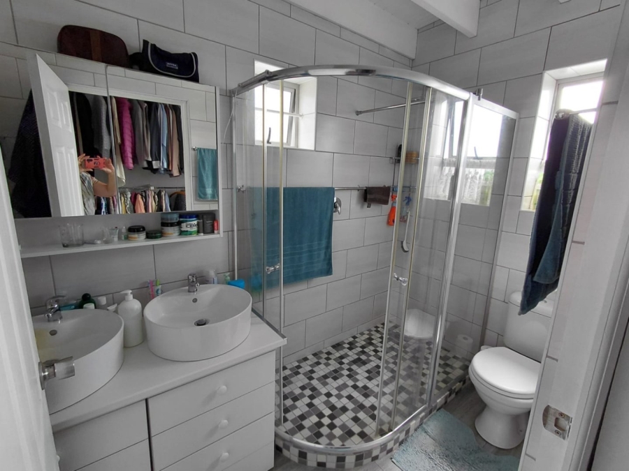 4 Bedroom Property for Sale in Onrus Western Cape